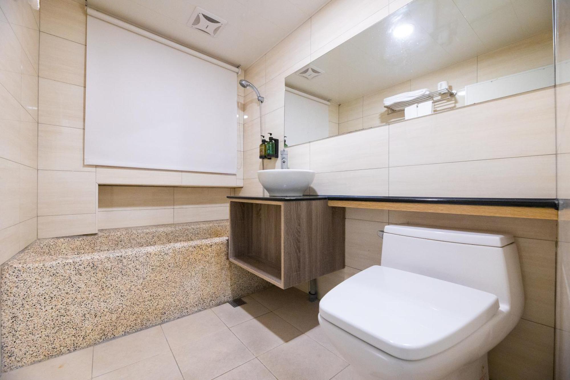 King Hot Spring Hotel Jiaoxi Bilik gambar